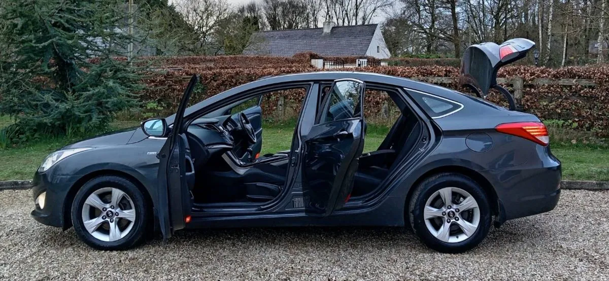 131 i40 1.7CRDi NCT 05/27 tax04/26 219km - Image 3