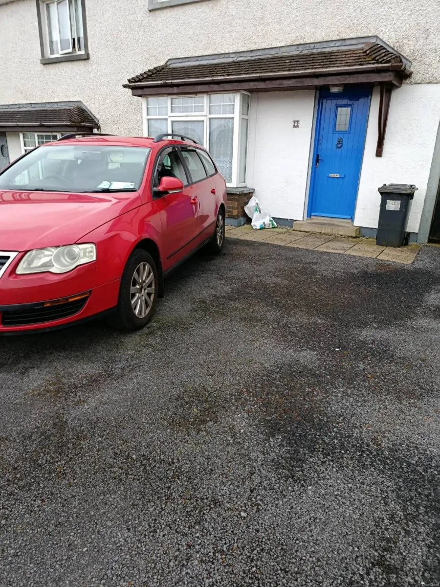 1.9 VW Passat estate - Image 2