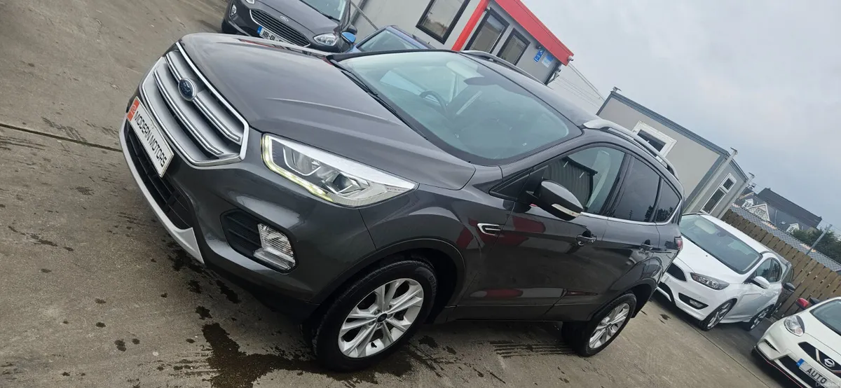 Ford Kuga titanium 1.5 tdci 120bhp jeep - Image 4