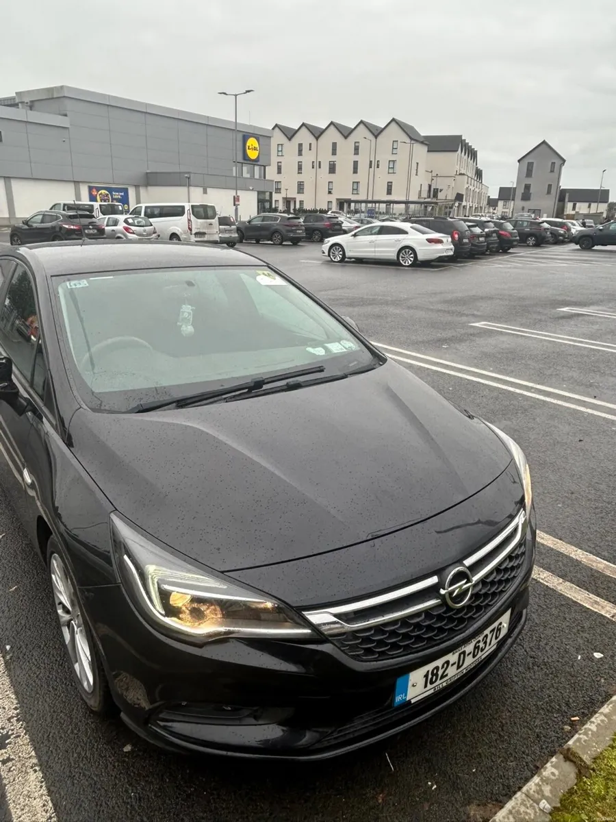 Opel Astra 2018 - Image 1