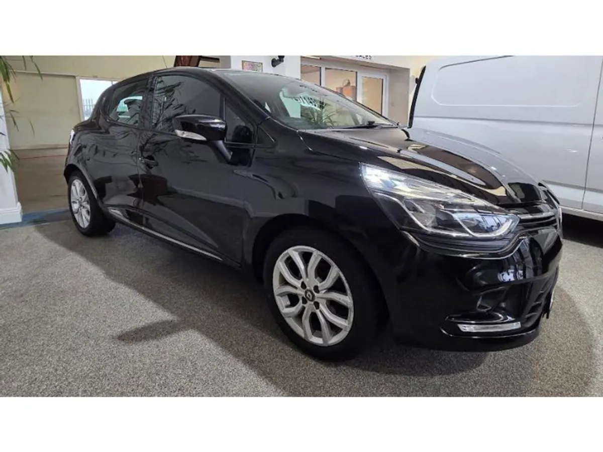 Renault Clio IV DYNAMIQUE NAV TCE 90 M 4DR - Image 2