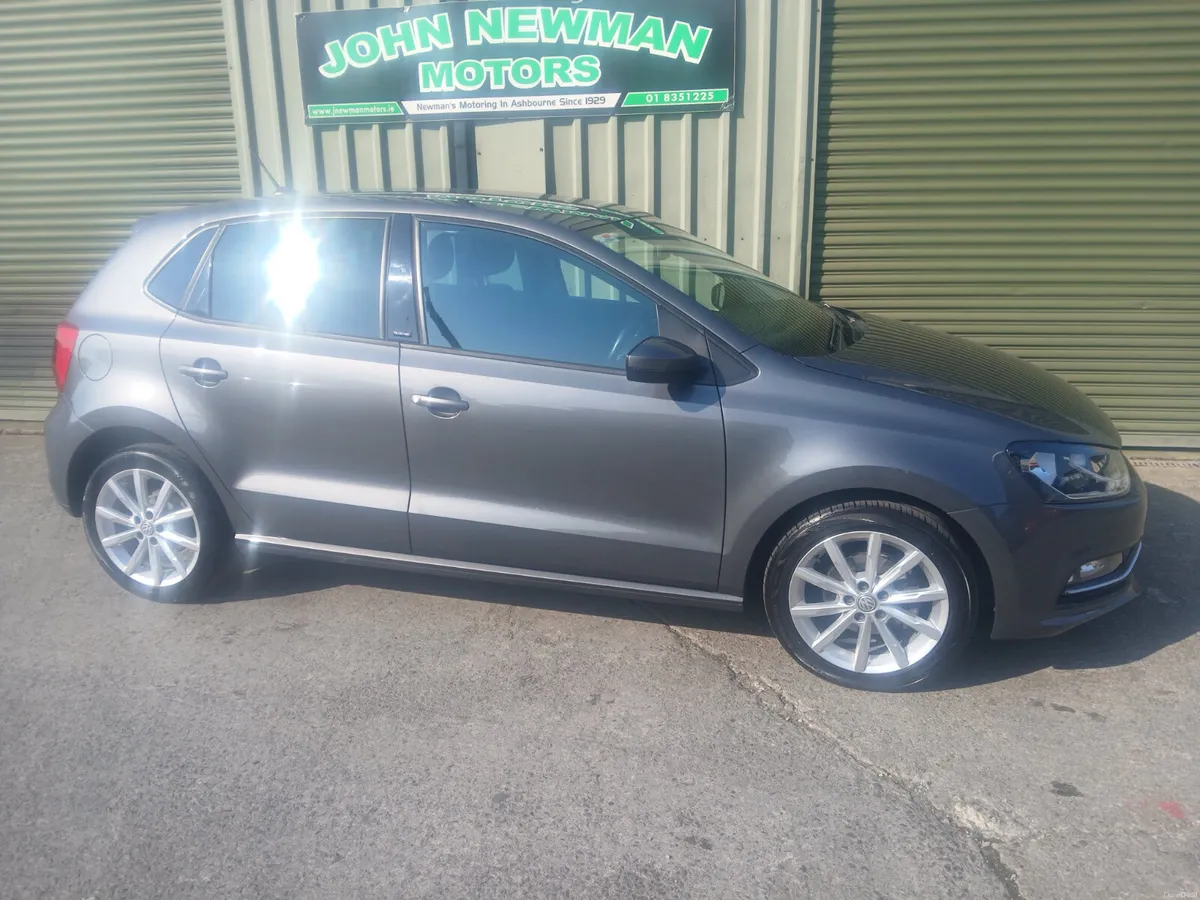 Volkswagen Polo 2017 lady owned low kms - Image 3