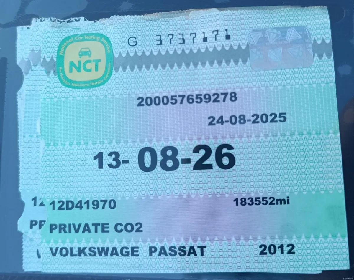 Volkswagen Passat 2012 - Image 3