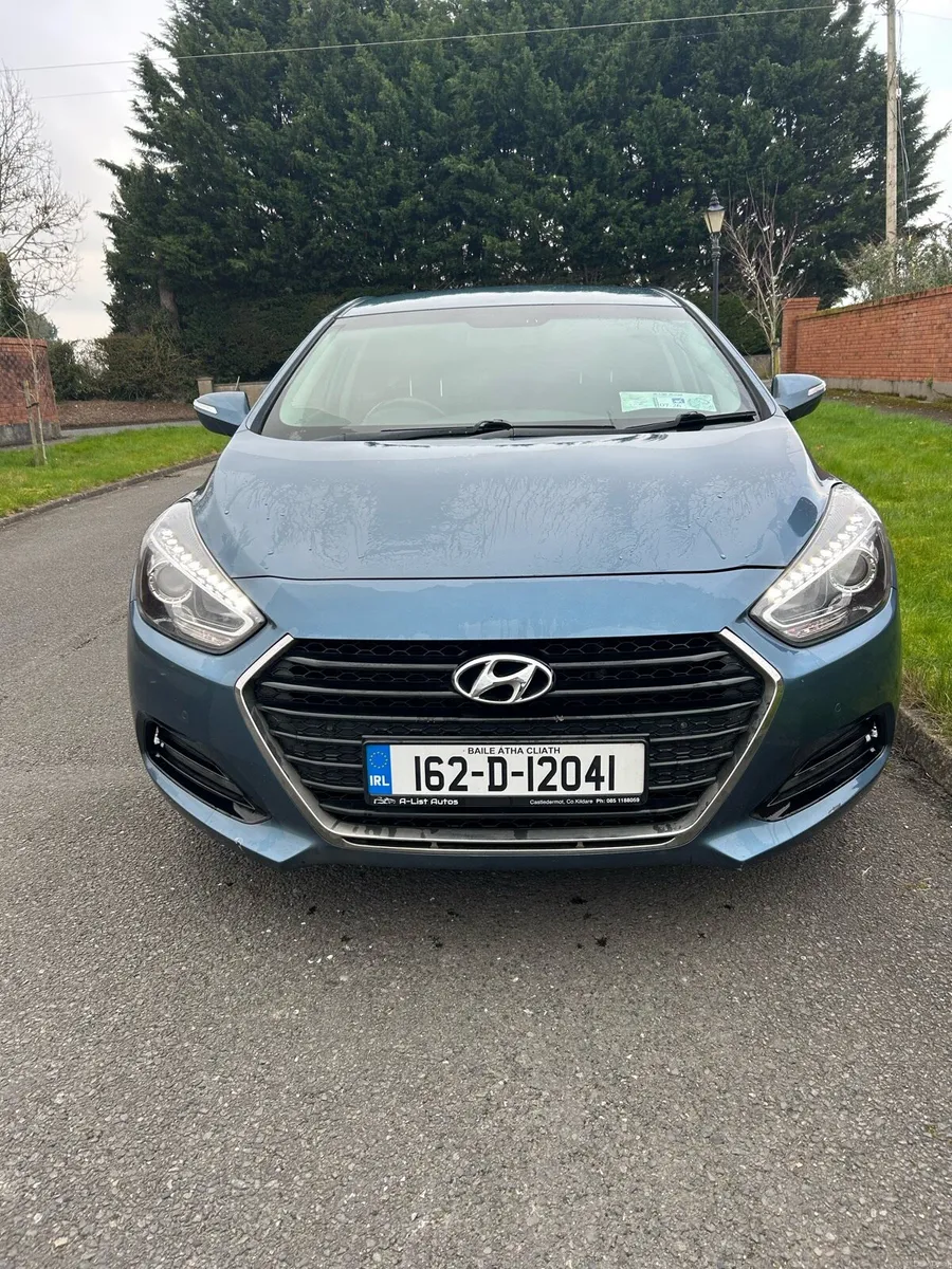 2016 Hyundai i40 Executive - Image 2