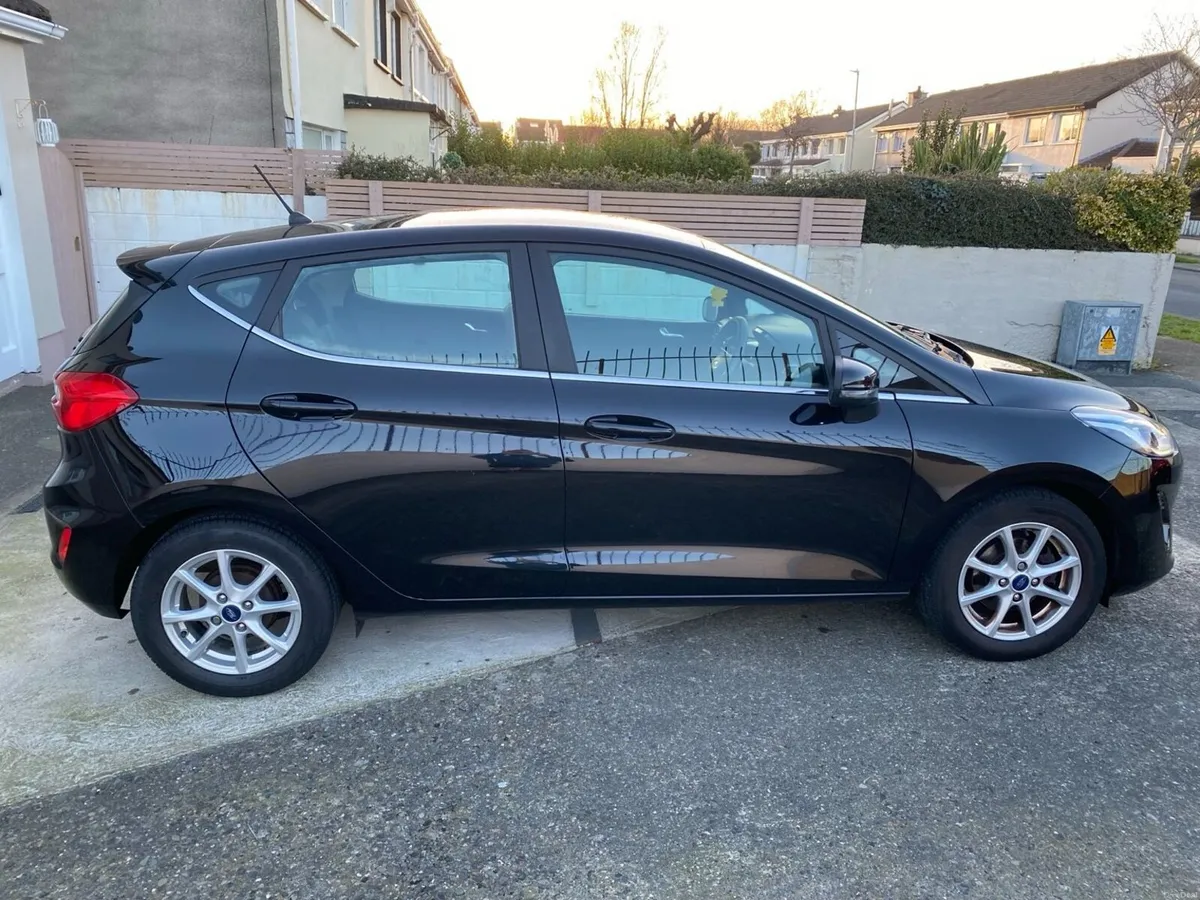 Ford Fiesta Titanium 2018 - Image 3