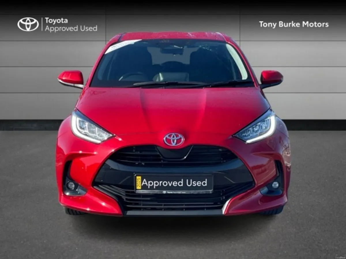 Toyota Yaris - Save EUR 5,000 - LUNASPORT - 1.5 Hy - Image 4