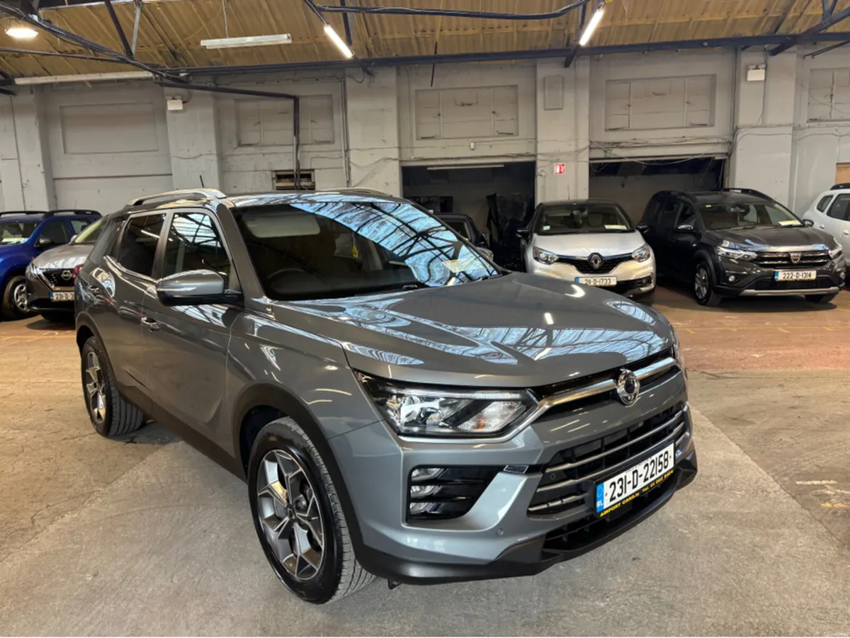 SsangYong Korando EL 1.6 2WD 4DR AUTO - Image 1