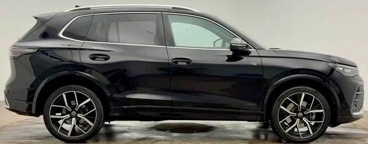 2.0 TDI R-Line SUV 5dr Diesel DSG Euro 6 (s/s) (15 - Image 2