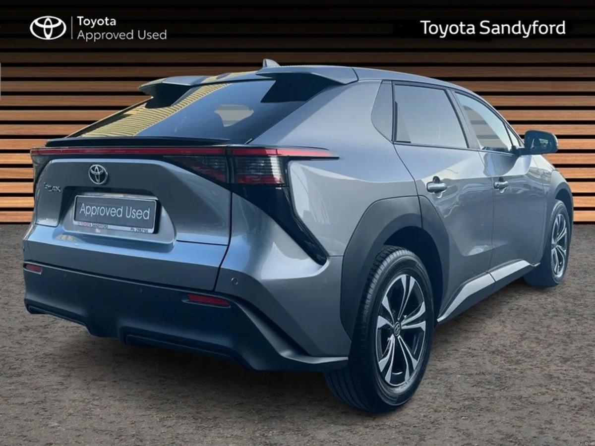 Toyota bZ4X SPORT 11KW EV AUTOMATIC // HEATED SEAT - Image 2