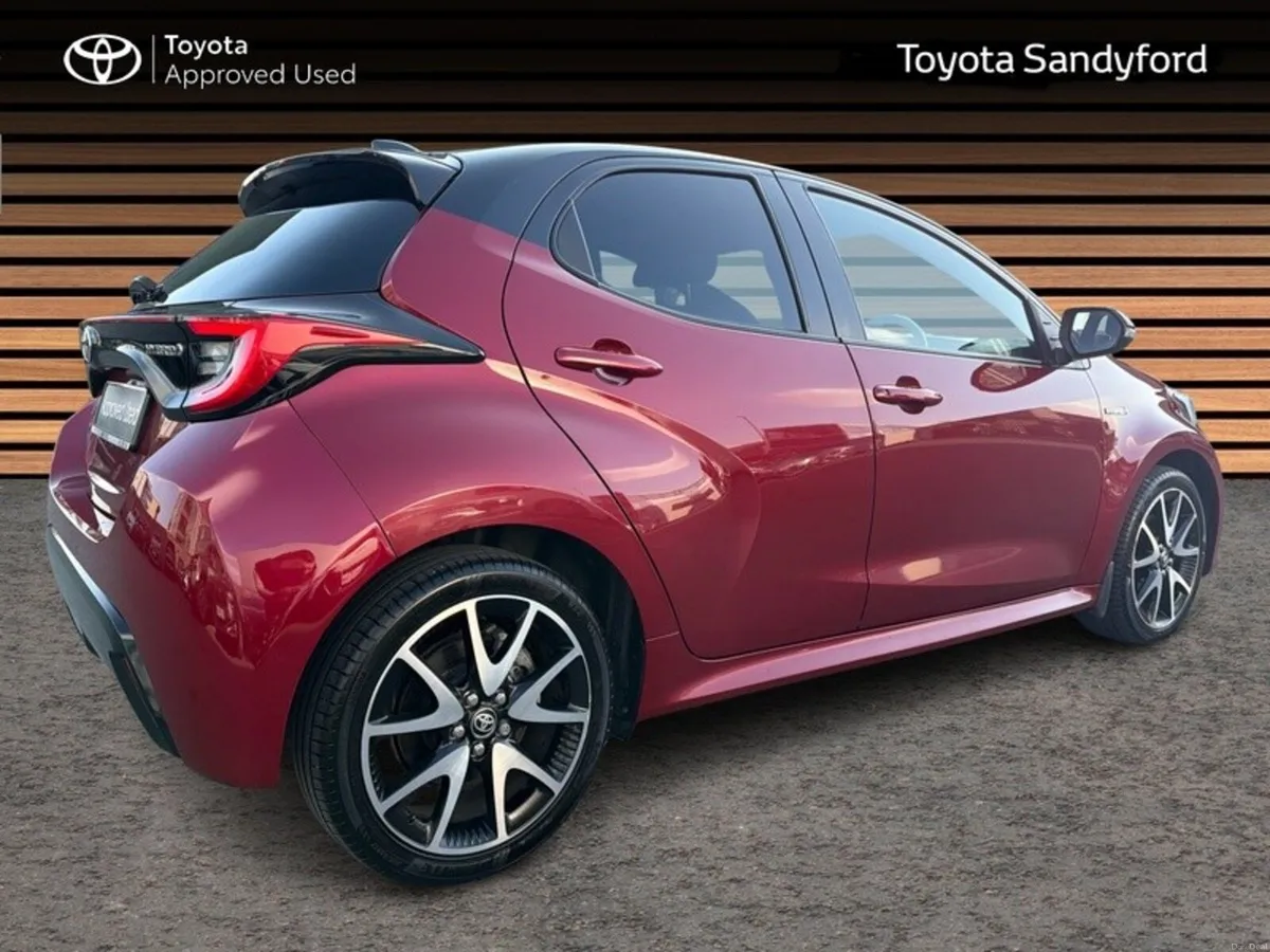 Toyota Yaris HYBRID STYLE // FULL LEATHER // REAR - Image 2