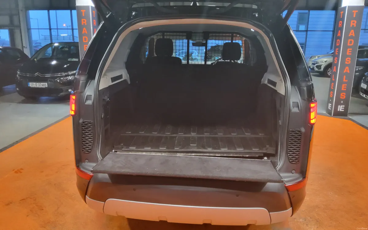 Land Rover Discovery 2019 - Image 4