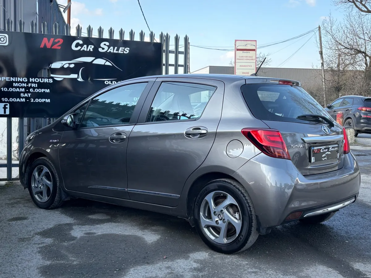 171 Toyota Yaris 1.5 Hybrid, LOW MILES, NEW NCT - Image 4