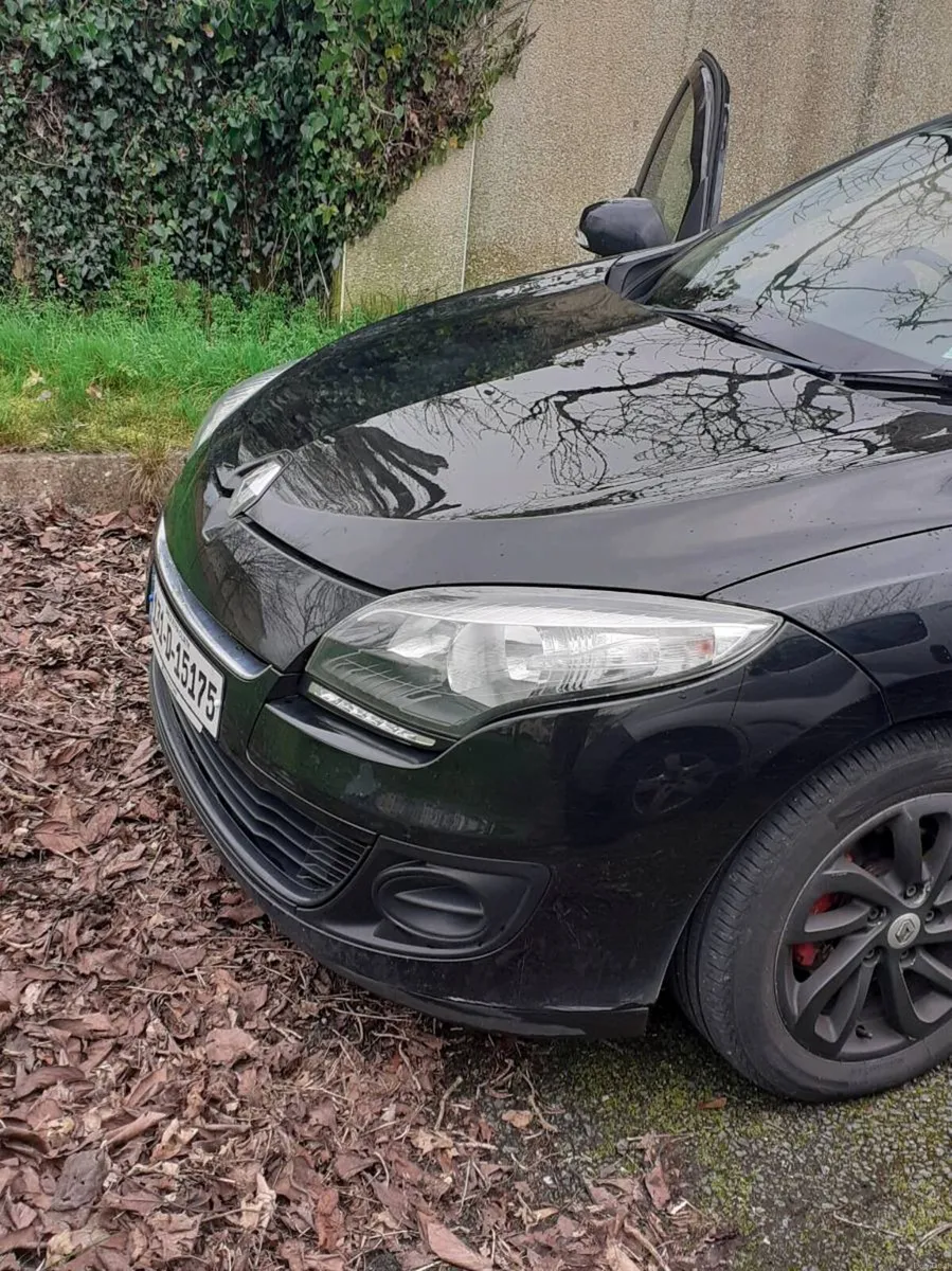 Renault Megane Automatic - Image 1