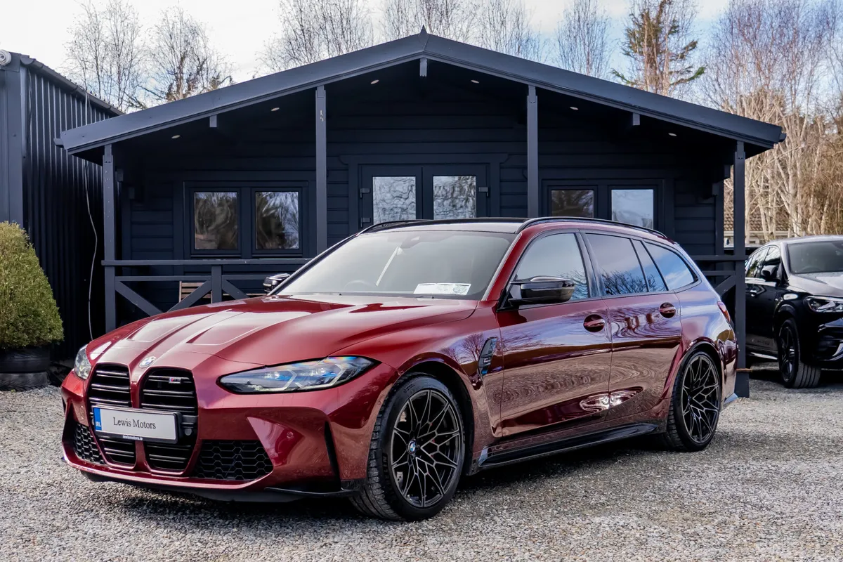 2023 BMW M3 COMPETITION TOURING - Image 3