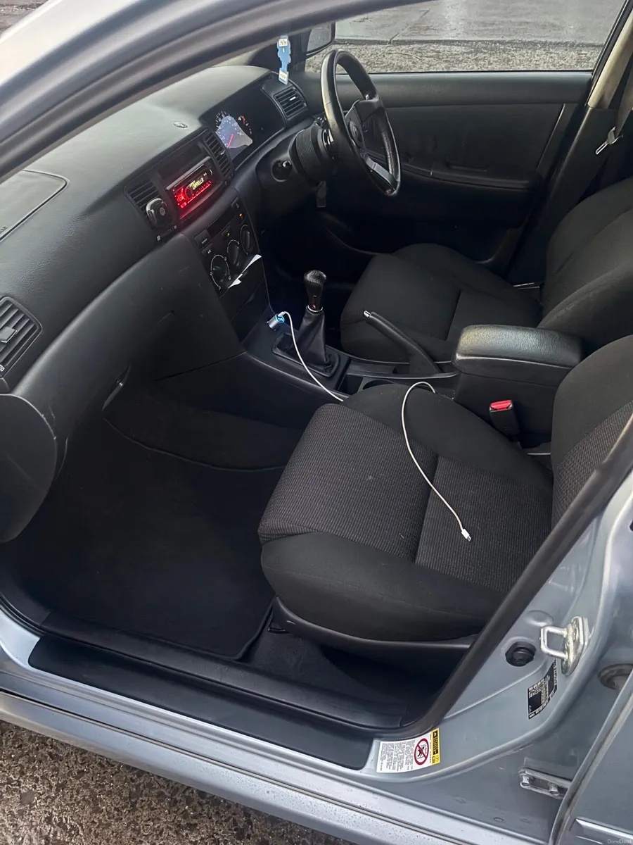 Toyota Corolla - Image 3