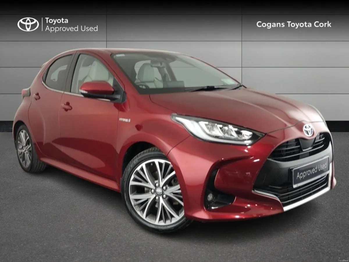Toyota Yaris YARIS HYBRID PLATINUM - Image 1