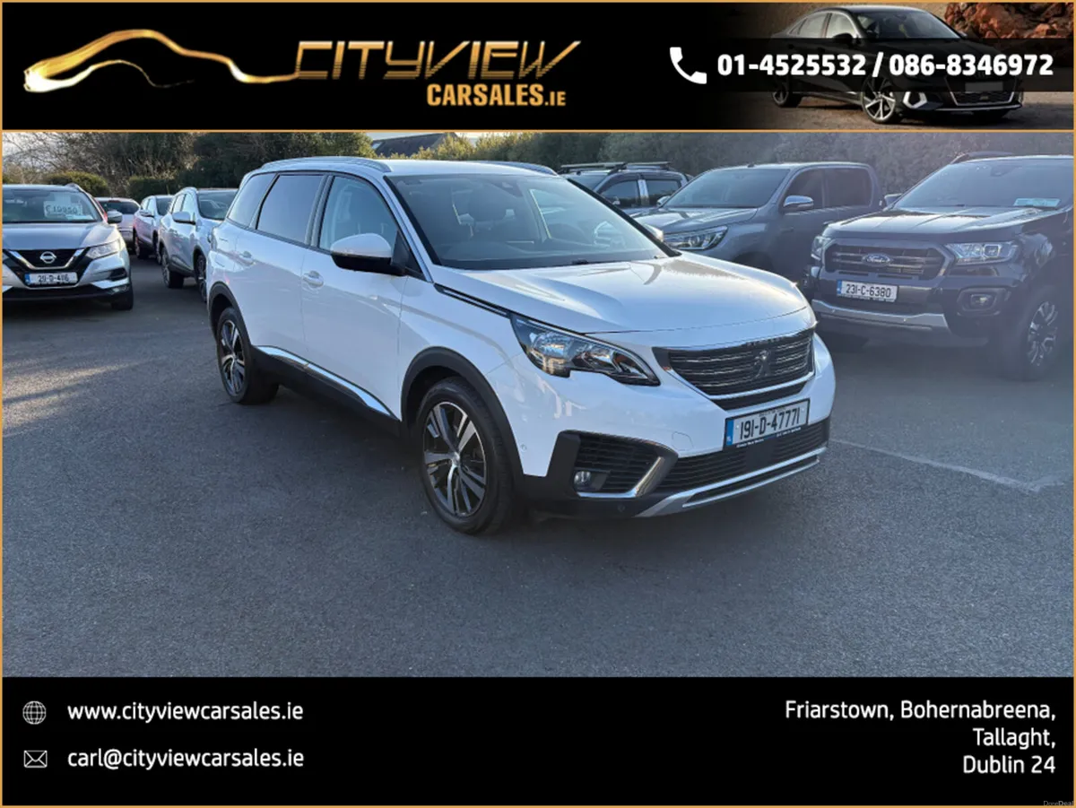 Peugeot 5008 1.2 ALLURE//LOW MILAGE - Image 2