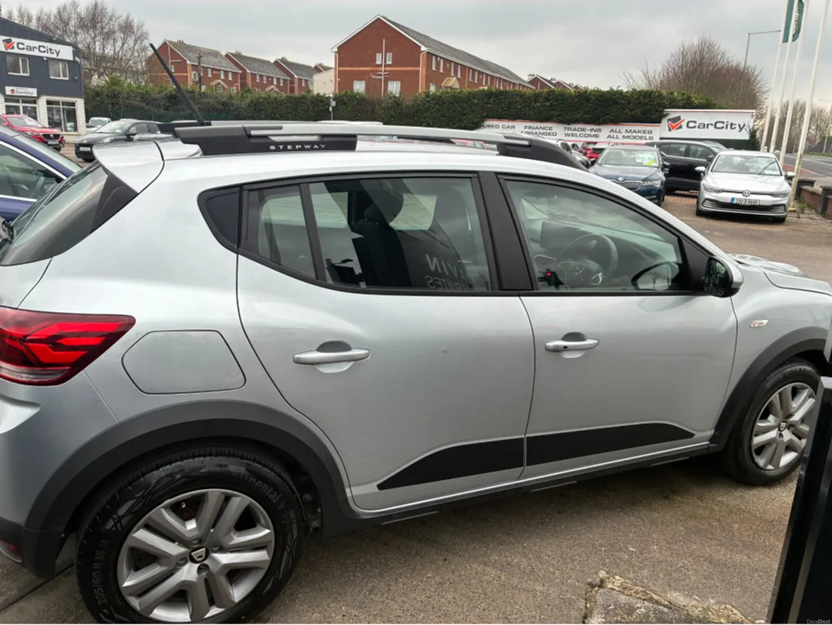 Dacia Sandero STEPWAY COMFORT TCE 10 100 LPG MY - Image 6