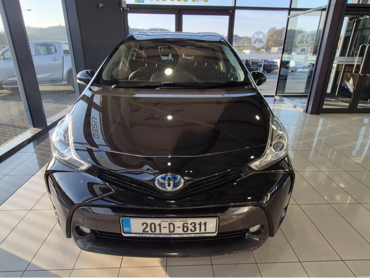 Toyota Prius PL LUXURY  AUTO 7 Seater - Image 3