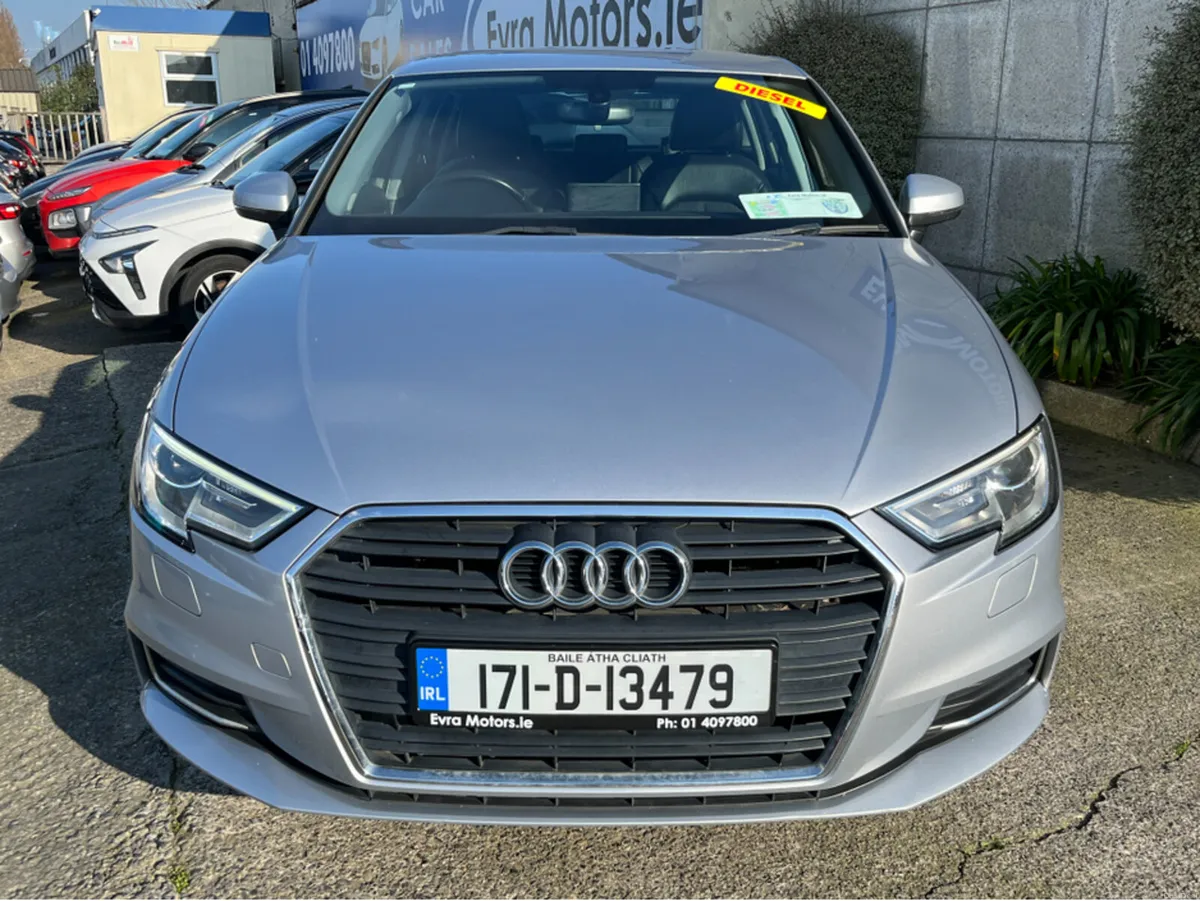 Audi A3 SE SPORTBACK 1.6 DIESEL - Image 2