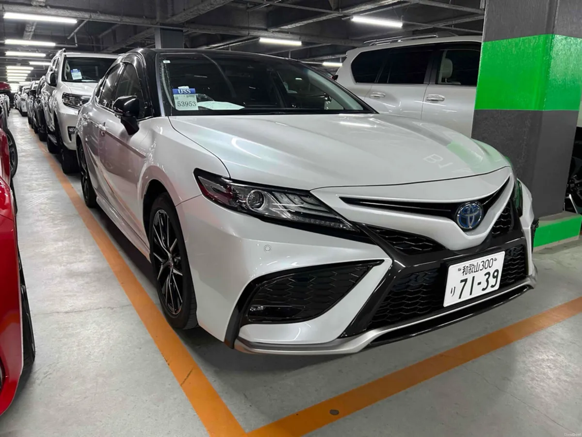 Toyota Camry WS AUTOMATIC HYBRID 2.5 PETROL //FULL