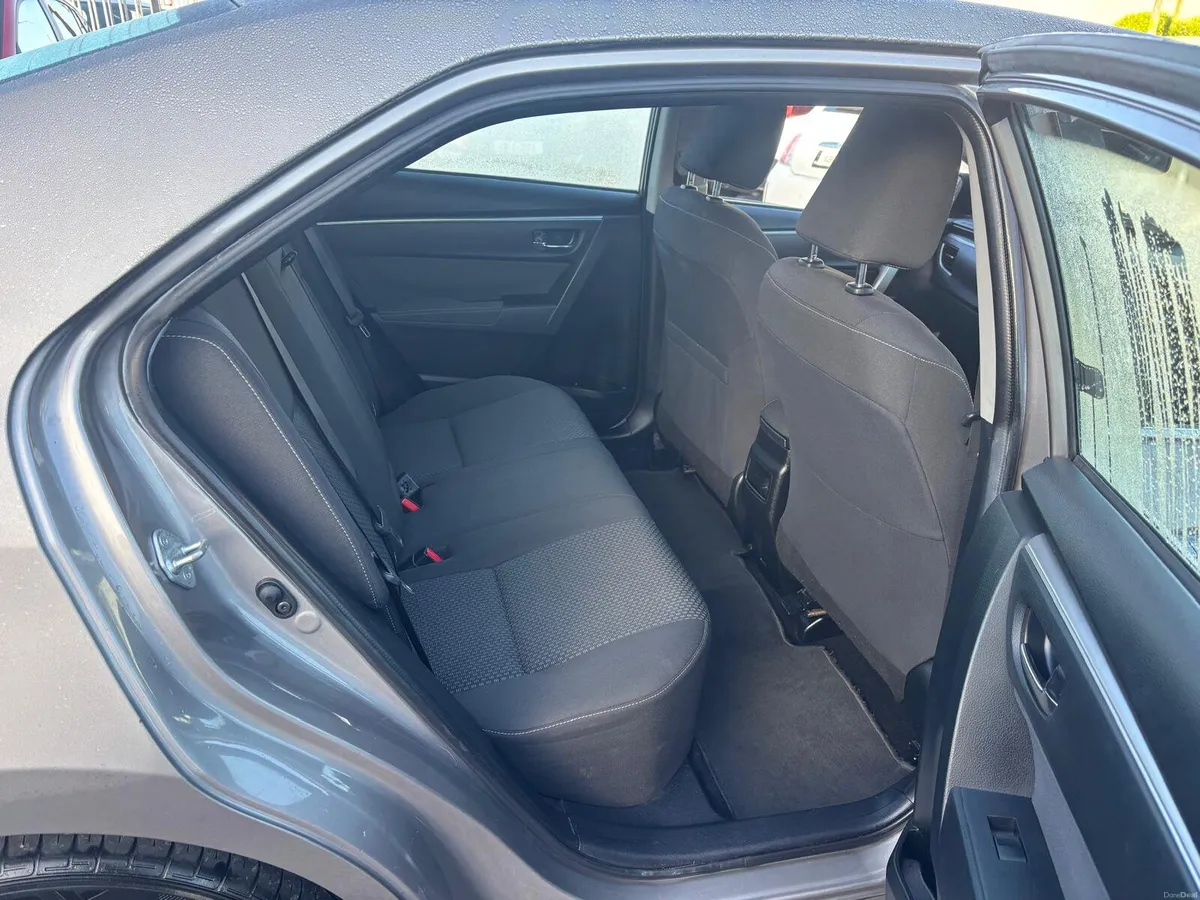 Toyota Corolla 2015  LUNA  FULL  SERVICE HISTORY - Image 3