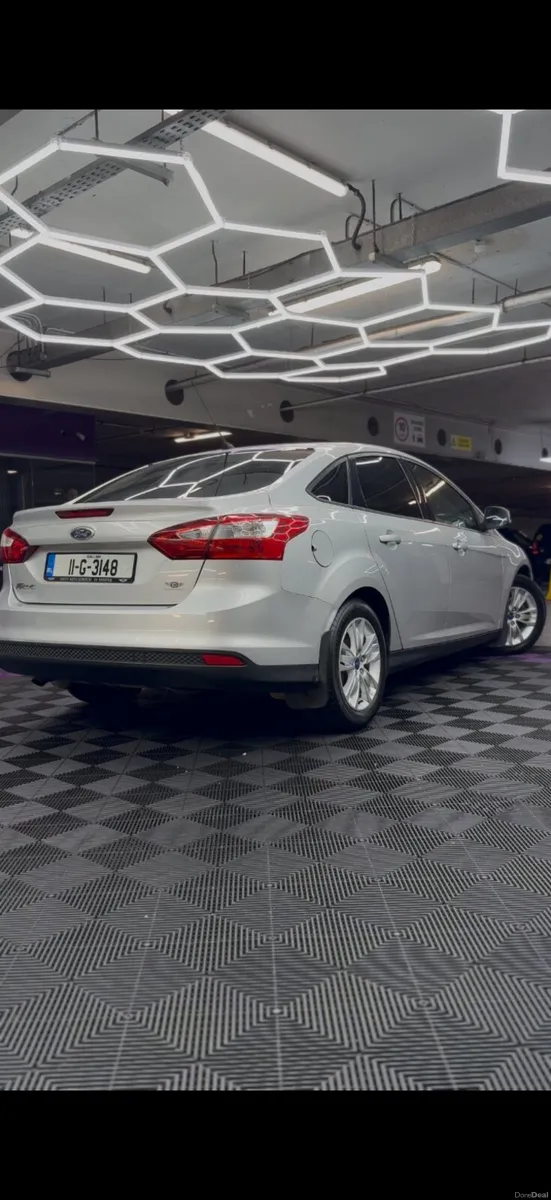 2011 Ford Focus 1.6 Diesel - LOW MILEAGE - Image 4