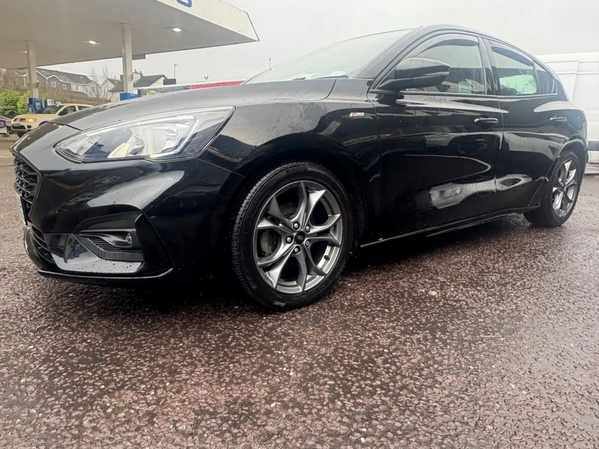 Ford Focus St-line 1.0 Ecoboost 125PS 2019 (192) - Image 3