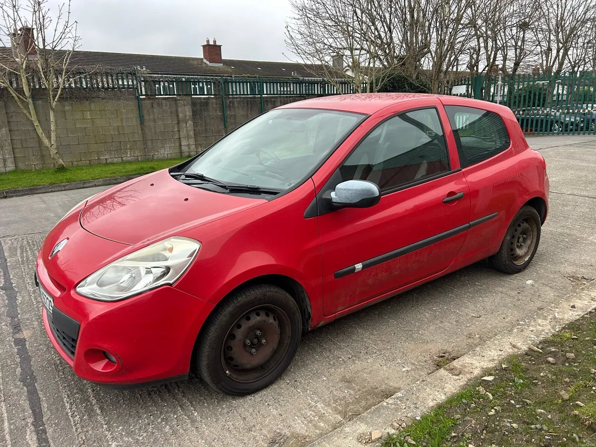 2010 Renault Clio tax and test! - Image 3
