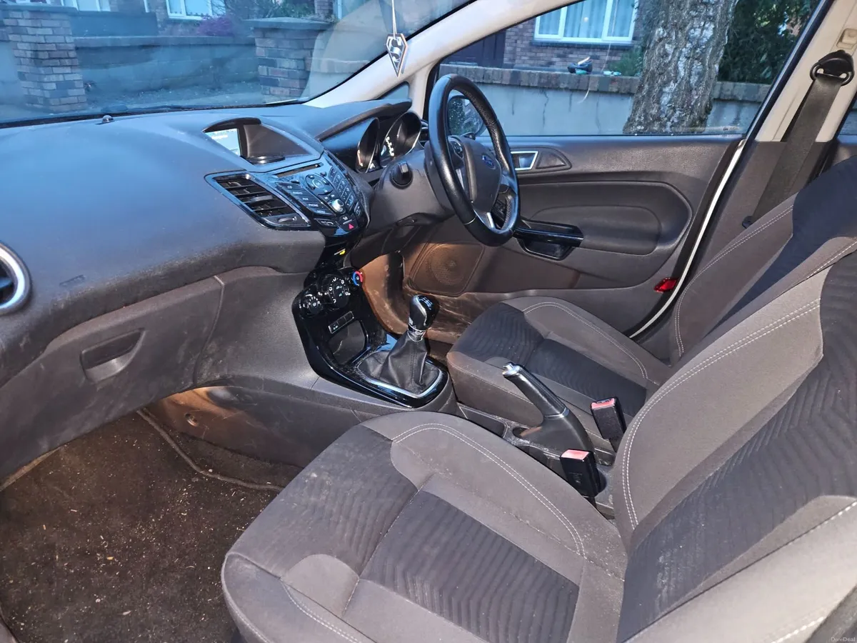 Ford Fiesta 2016 - Image 3
