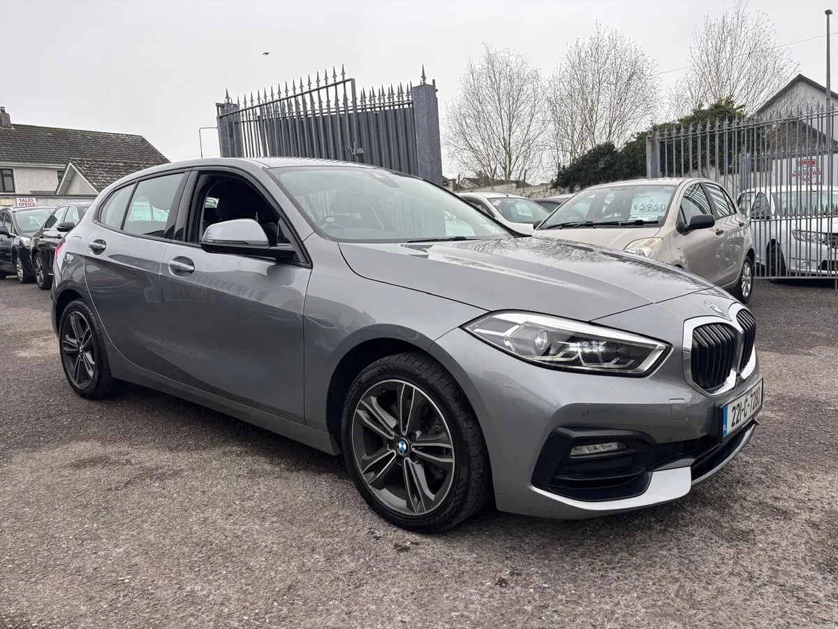 BMW 1-Series 2022  SPORT  DIESEL  AUTOMATIC - Image 1