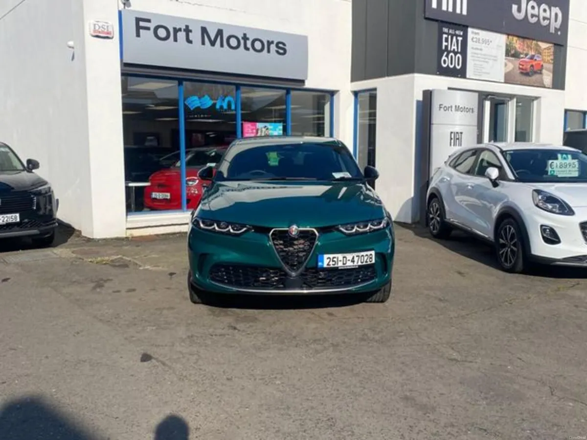 Alfa Romeo Tonale Ti Model, 1.3 Phev (280ps) All W - Image 3