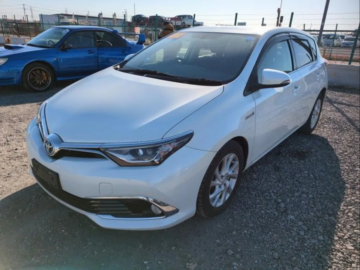 Toyota Auris 1.8 Hybrid - Image 1