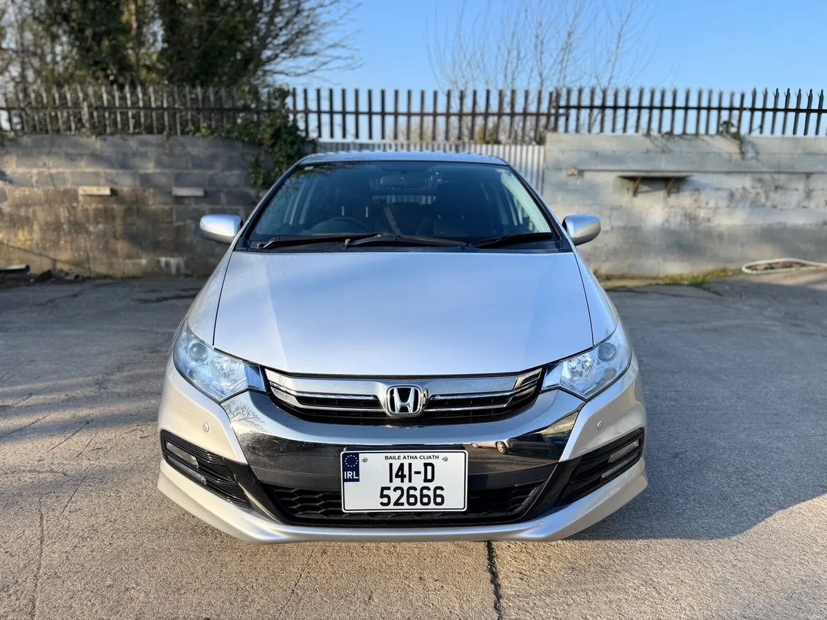 2014 HONDA INSIGHT. NEW NCT. AUTO 1.5L MINT COND - Image 2