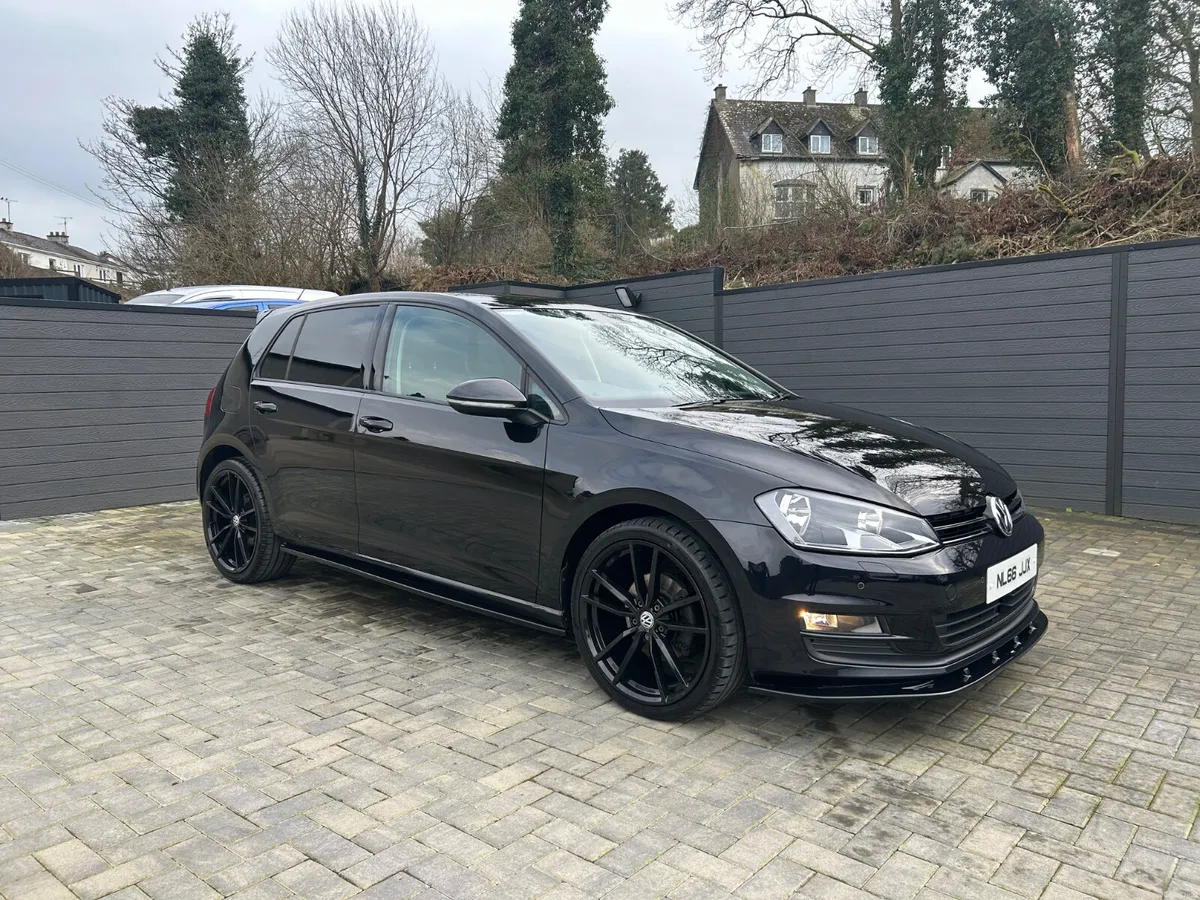 VOLKSWAGEN GOLF MATCH EDITION 2016 - Image 1