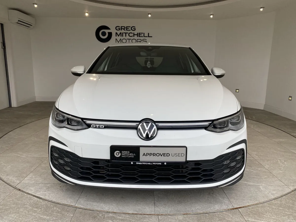 Volkswagen Golf 2022 - Image 2
