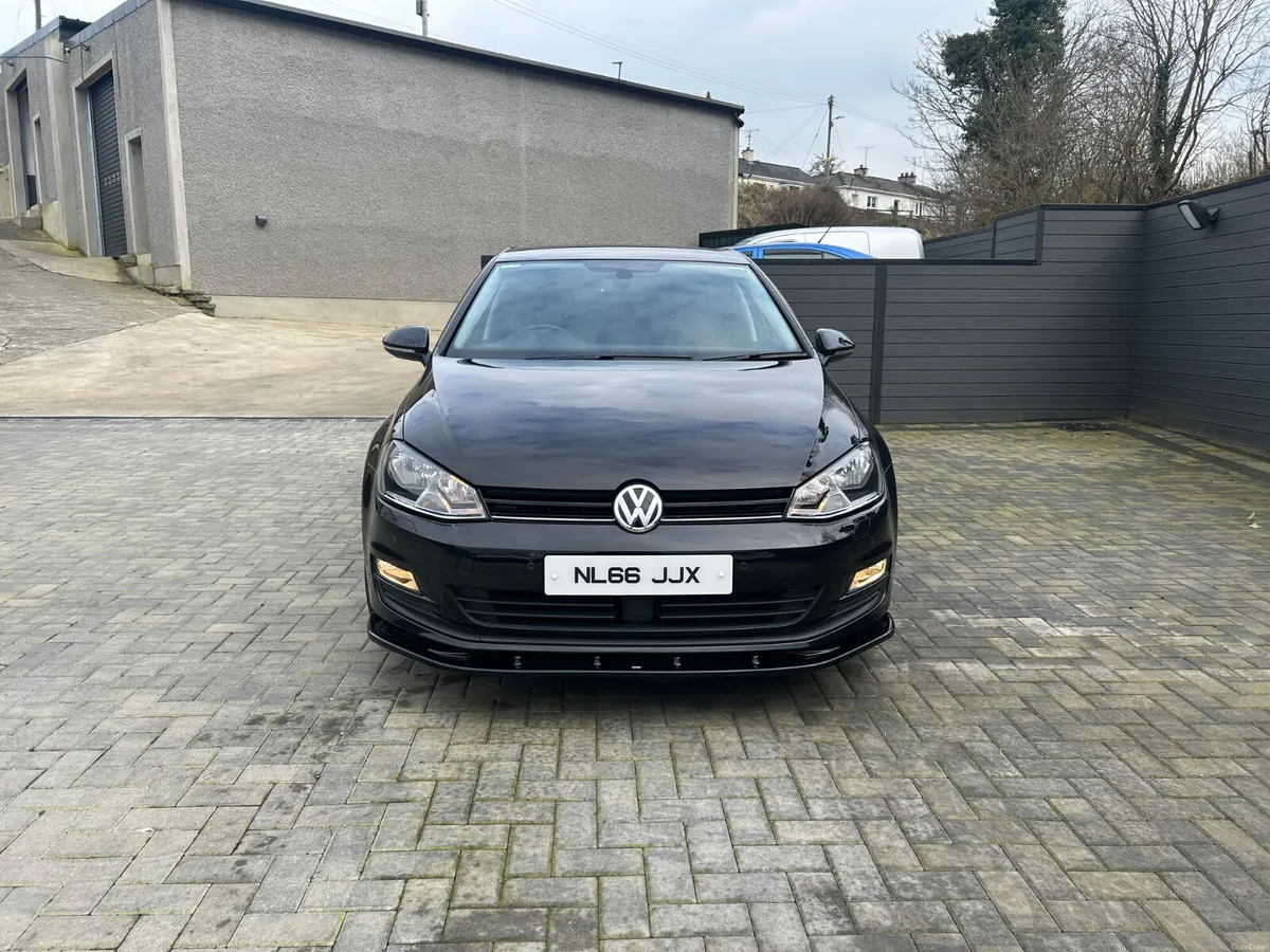 VOLKSWAGEN GOLF MATCH EDITION 2016 - Image 2