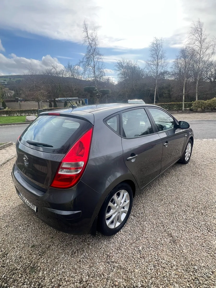 *Hyundai I30 Deluxe Petrol**New NCT/LOW Mileage* - Image 3