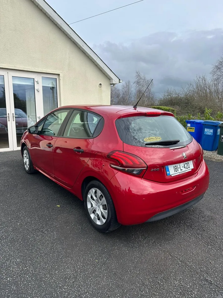 Peugeot 208 2018 - Image 4