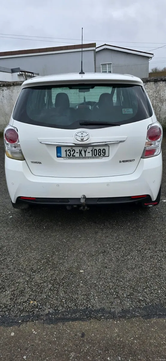 €5250 toyota verso 1.6 petrol manual 2013 - Image 4