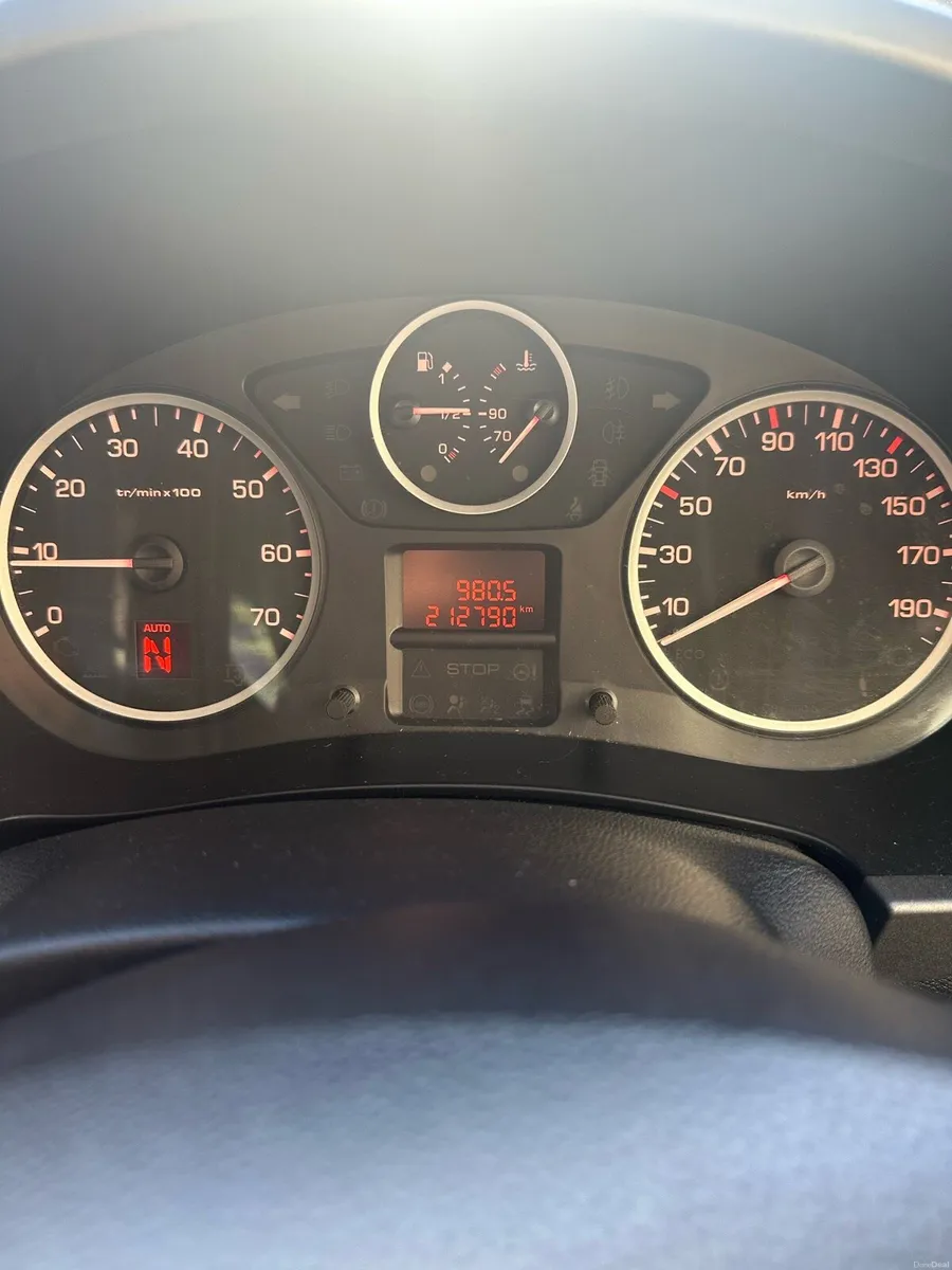 Taxi for rent or sale - Image 2