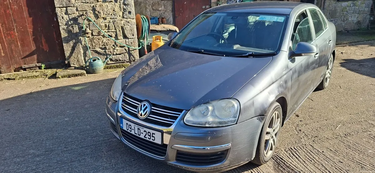 Volkswagen Jetta 2009 1.9 TDi - Image 2