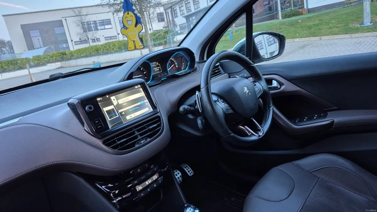 Peugeot 2008 1.2 Automatic €5400 - Image 2