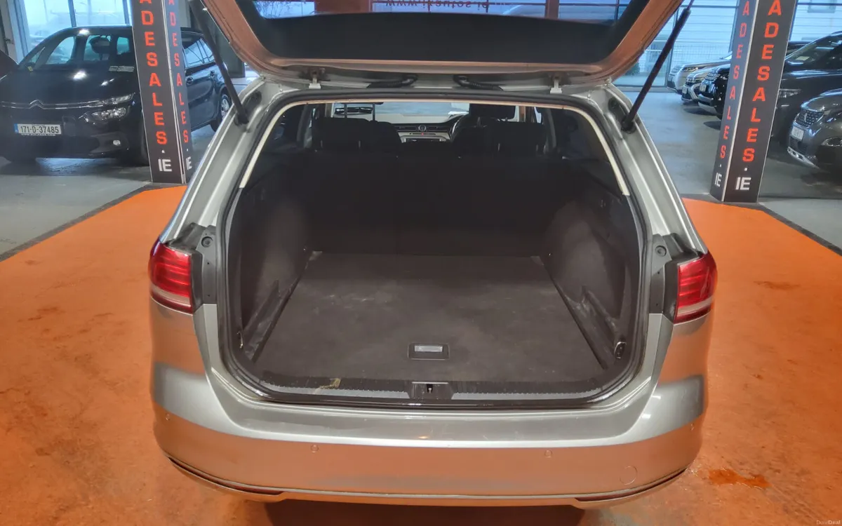 Volkswagen Passat 2015 - Image 4