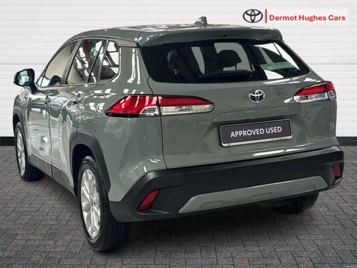 Toyota Corolla Cross LUNA 1.8 HYBRID AUTO - Image 2