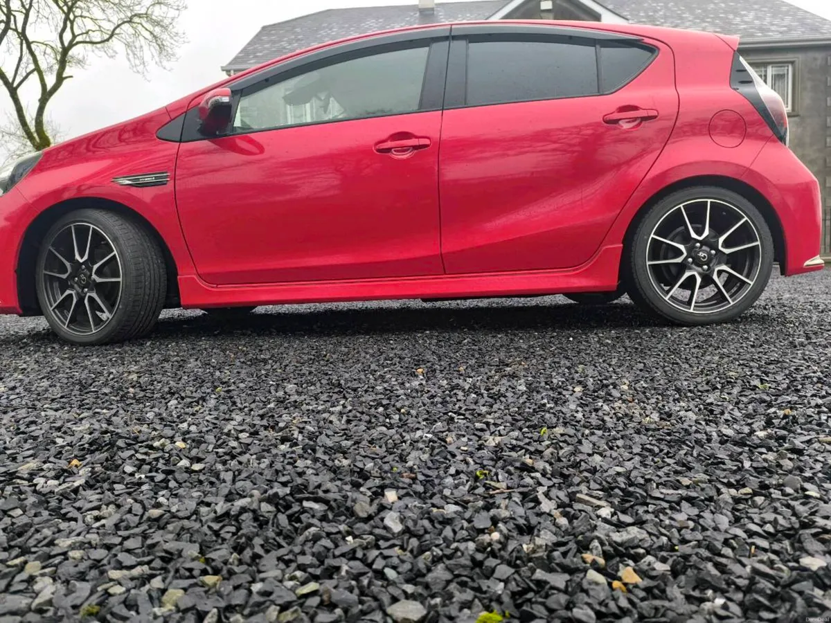 🔥 TOYOTA AQUA G G’s SPORT • ONLY 28,000 KM • RARE - Image 3