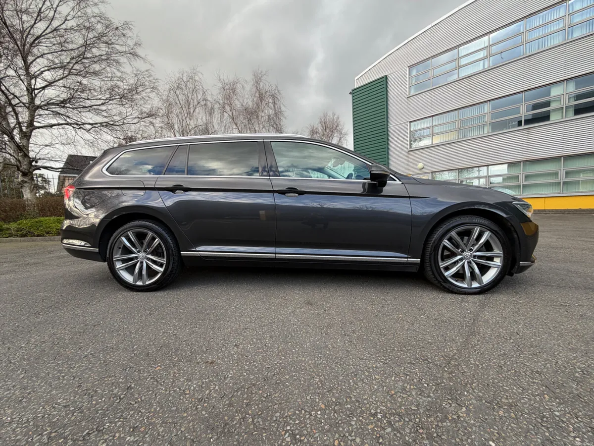 Volkswagen Passat GT DSG  2.0 TDI Touring - Image 3