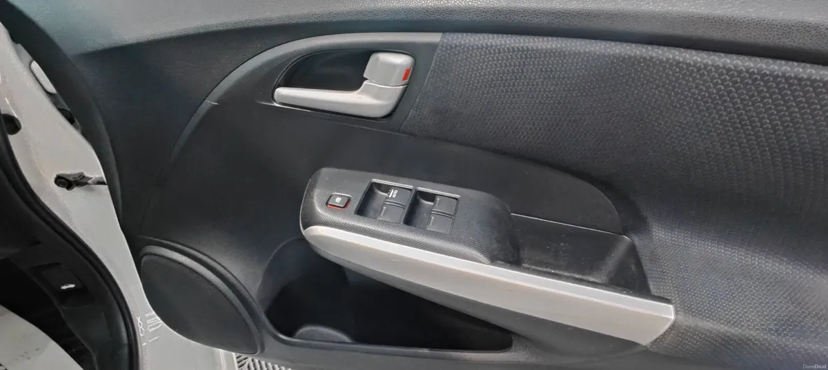 2013 Honda Insight- 1.3 Petrol Hybrid - Image 5