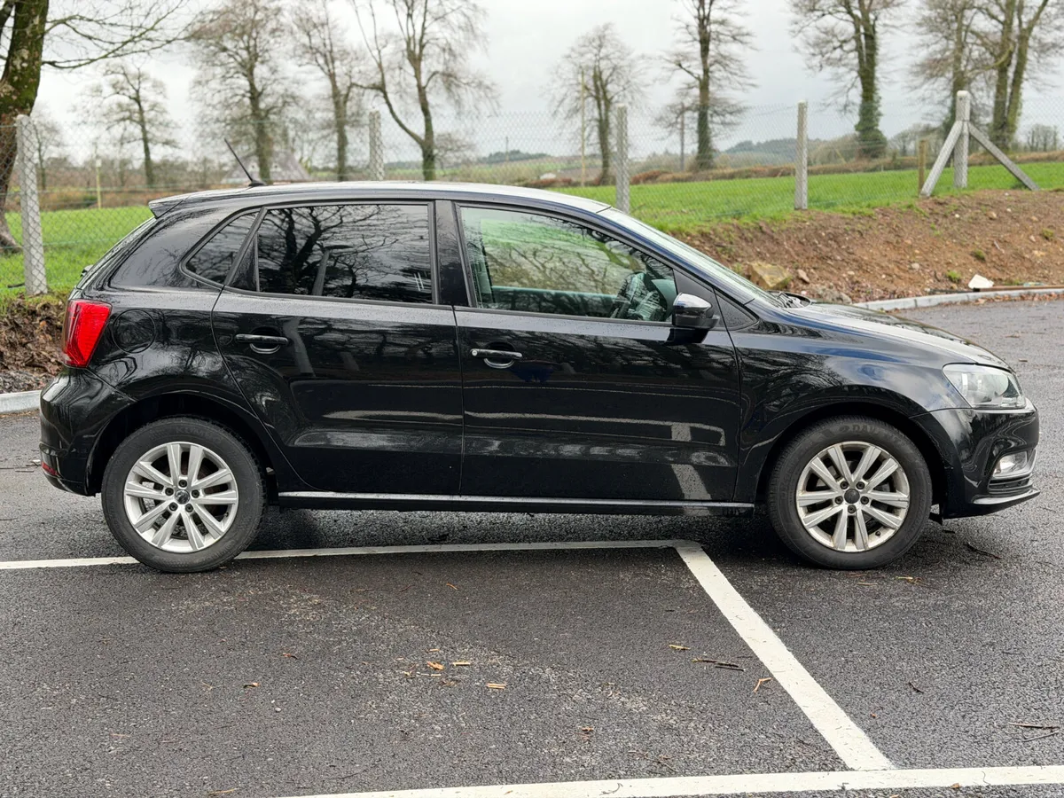 Volkswagen Polo 2015 - Image 4