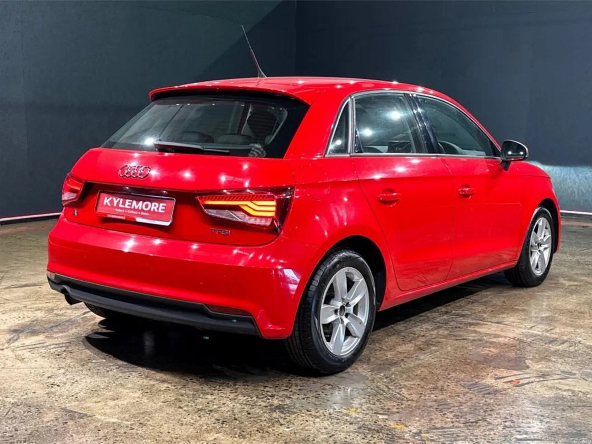 Audi A1 1.0 AUTOMATIC - FACTORY ALLOYS - PARKING R - Image 4